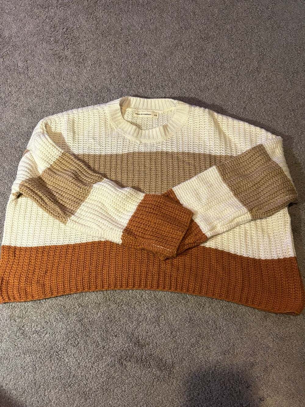 white rust stripe Moon & Madison Sweater, XS – ,